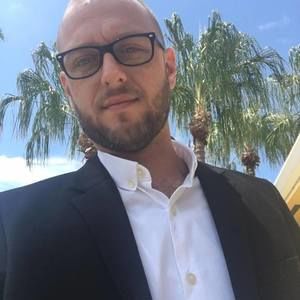 Meet your Posher, Aaron